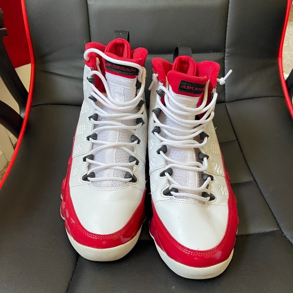Jordan9 - Picture 6 of 8